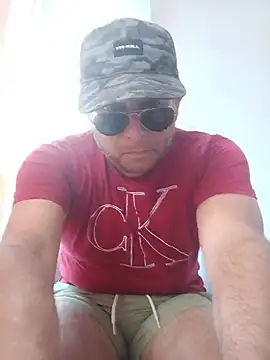 chicoguapo8 Live XXX-Chat
