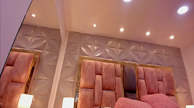 Charlotte_Ice1