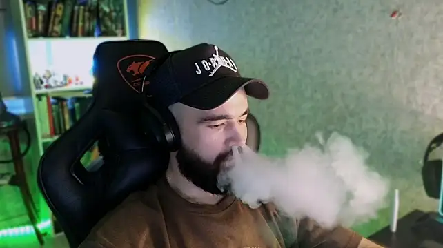 Živý XXX chat _Serious_Man