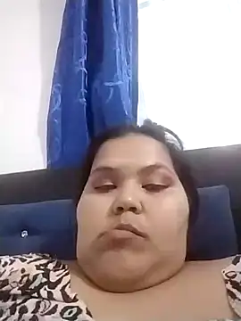 צ'אט XXX בשידור חי של magda_curvy2324