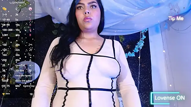 Moonlight_gp - Flash bare tits + 1 min Lush max