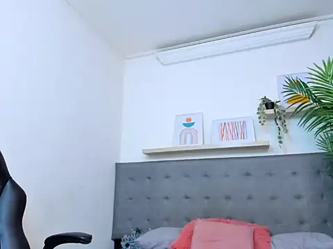 guarne_cam élő XXX-chatje