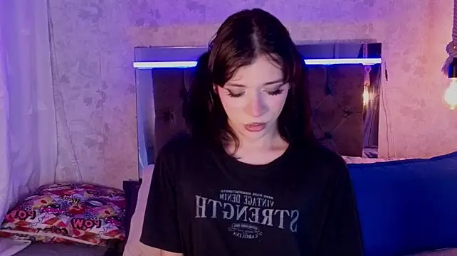pixy_20: онлайн-секс-чат