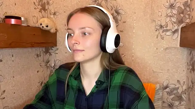 Вебкам-шоу EmyMiu
