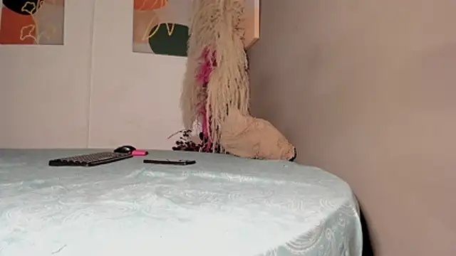 Nico_Hillx - Pinch Nipples🔥