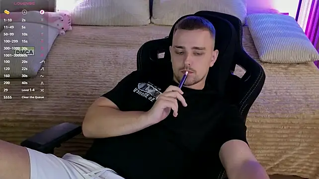 Larstar01 라이브 XXX 채팅