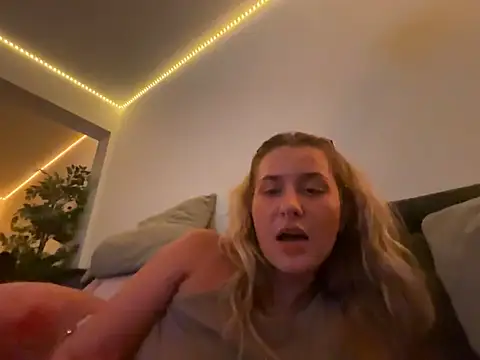 goddesemiiyyn Live XXX chat