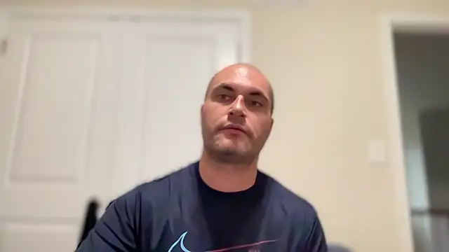 SluggishChase99's Live XXX Chat