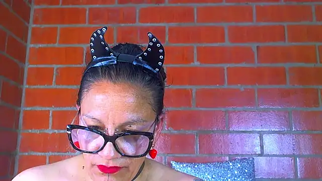 Chatroom XXX en direct de Taylor-hardcore