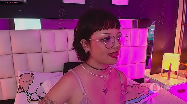 Chat +18 de miila_stone ao vivo