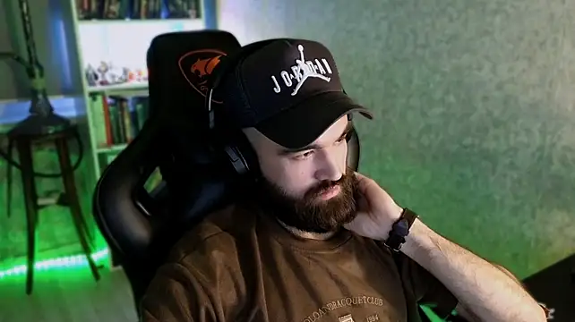 Živý XXX chat _Serious_Man