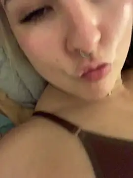 Chat XXX en directo de latinbabygirl
