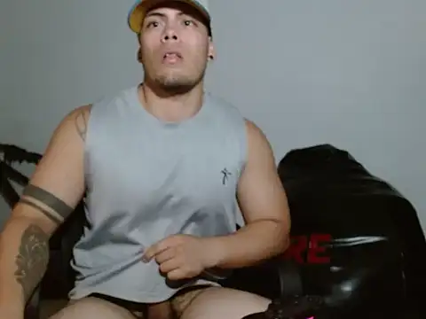 DanielsbigcumのライブXXXチャット