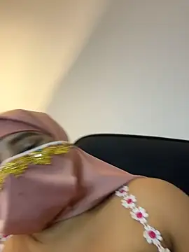 XXX chat uživo modela Karim_Nabil