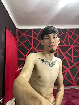 CAMILO__21 élő XXX-chatje