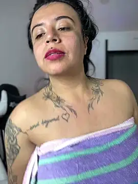 Chat +18 de Devilsweet17 ao vivo