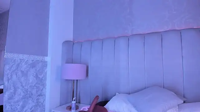 Chat +18 de MadeleynRose ao vivo