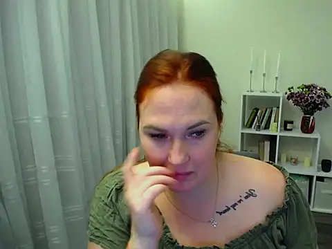Lady_Tiana's Live XXX Chat