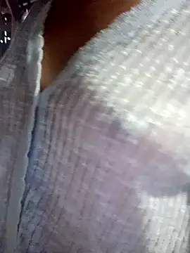 Ama-ra Chat XXX in diretta