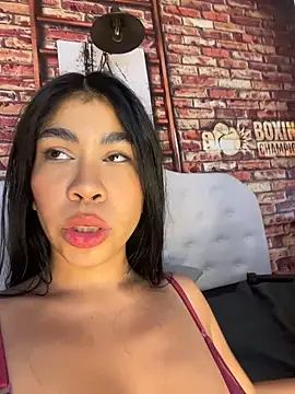 SmileyBabeXXX - LESBIAN KISS