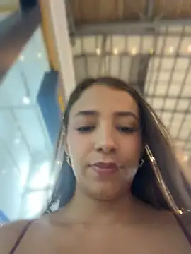 Chat +18 de Hall_16 ao vivo