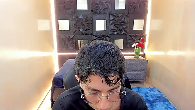 ElanGiraldo Chat XXX in diretta