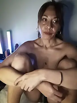 XXX chat uživo modela KarolinaReaper