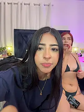 Mirandaa_Rogers' Live XXX Chat