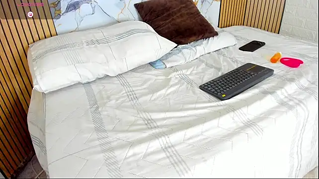 VickBennetn Live XXX chat