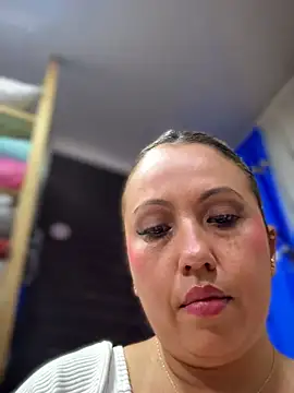 VIOLETA-25_ Chat XXX in diretta