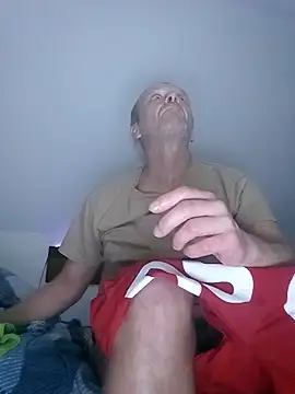 Онлайн чат XXX INVISIBLEKUBA