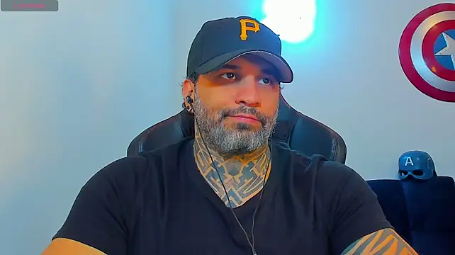 JoshRigby Chat XXX in diretta