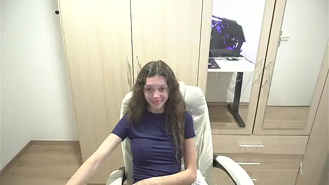 AriaaLee Chat XXX in diretta