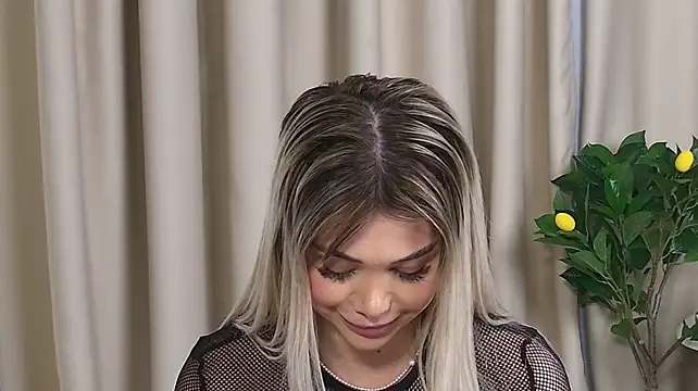 دردشة Claire_LJ الجنسية المباشرة