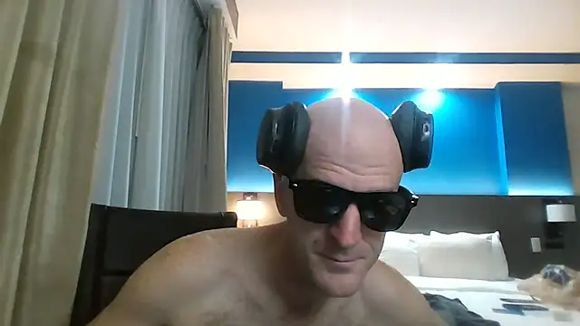 XXX chat uživo modela Nyahhhj