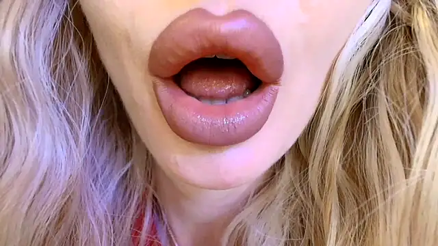 Velvet_kissx's Live XXX Chat