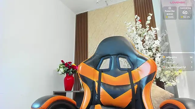 Izzy_lux 现场XXX聊天