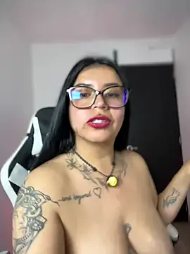 Chat XXX ao vivo de Devilsweet17