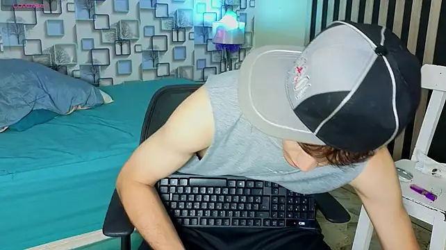 XXX chat uživo modela LoganSteel_