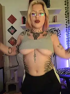 XXX chat uživo modela divine_eve
