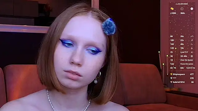 Chat XXX en directo de FoxyMira
