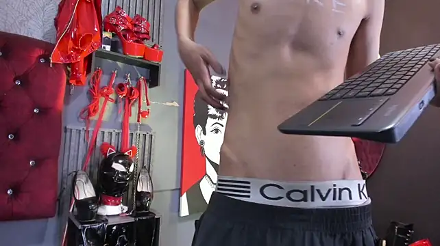 MikeHunteer Chat XXX live