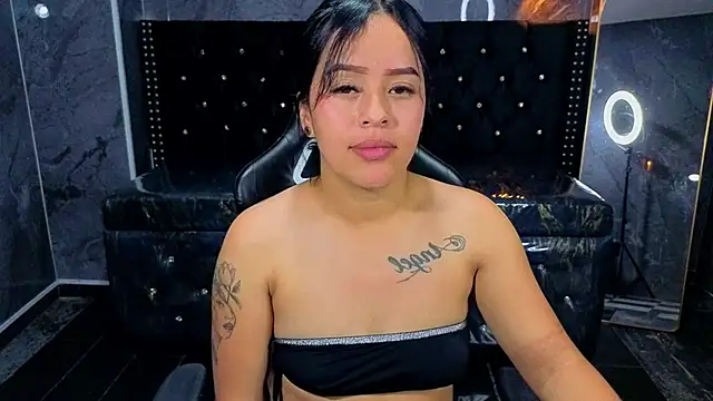 Chat +18 de Lore18_b ao vivo