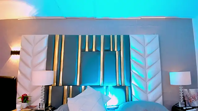 LexyWoods live XXX chat