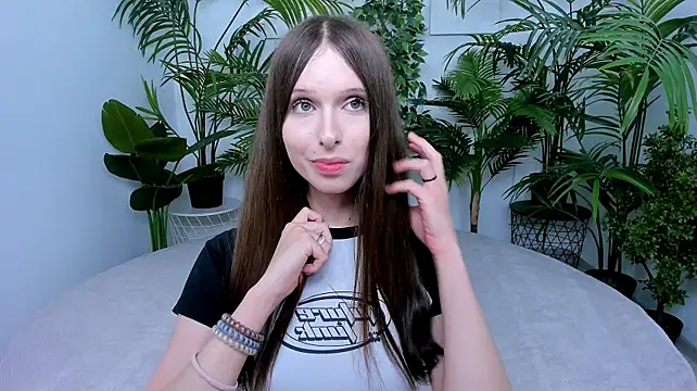 Show modela dark_k1tty na web-kameri