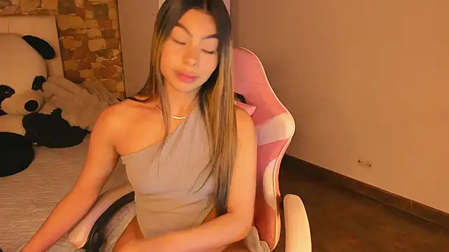 Khaiimy - plug anal and dildo in mi pussy