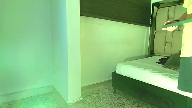 Czat XXX na żywo – Tyler_Mcrey