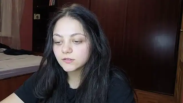 دردشة _Mikky_lil_ الجنسية المباشرة