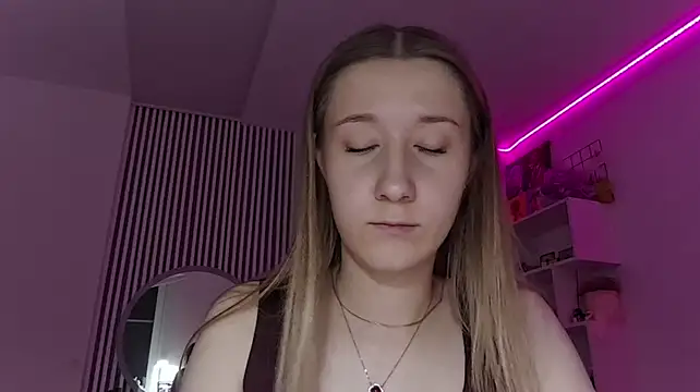 MerrileeReisser - air kiss for U