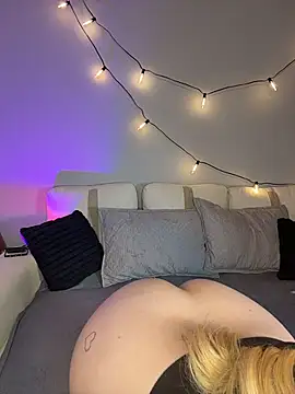 Ema-Vegan Live XXX chat